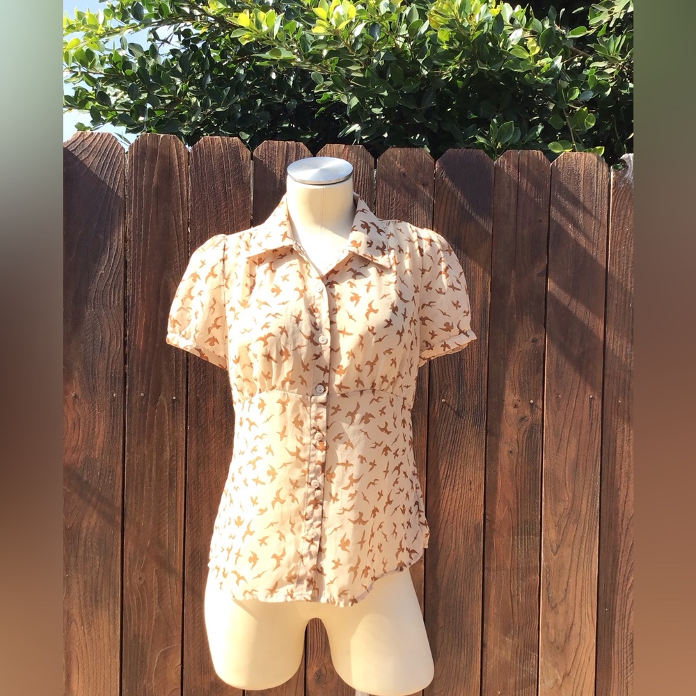 Forever 21 Bird Print Button-Up Blouse Item #199
